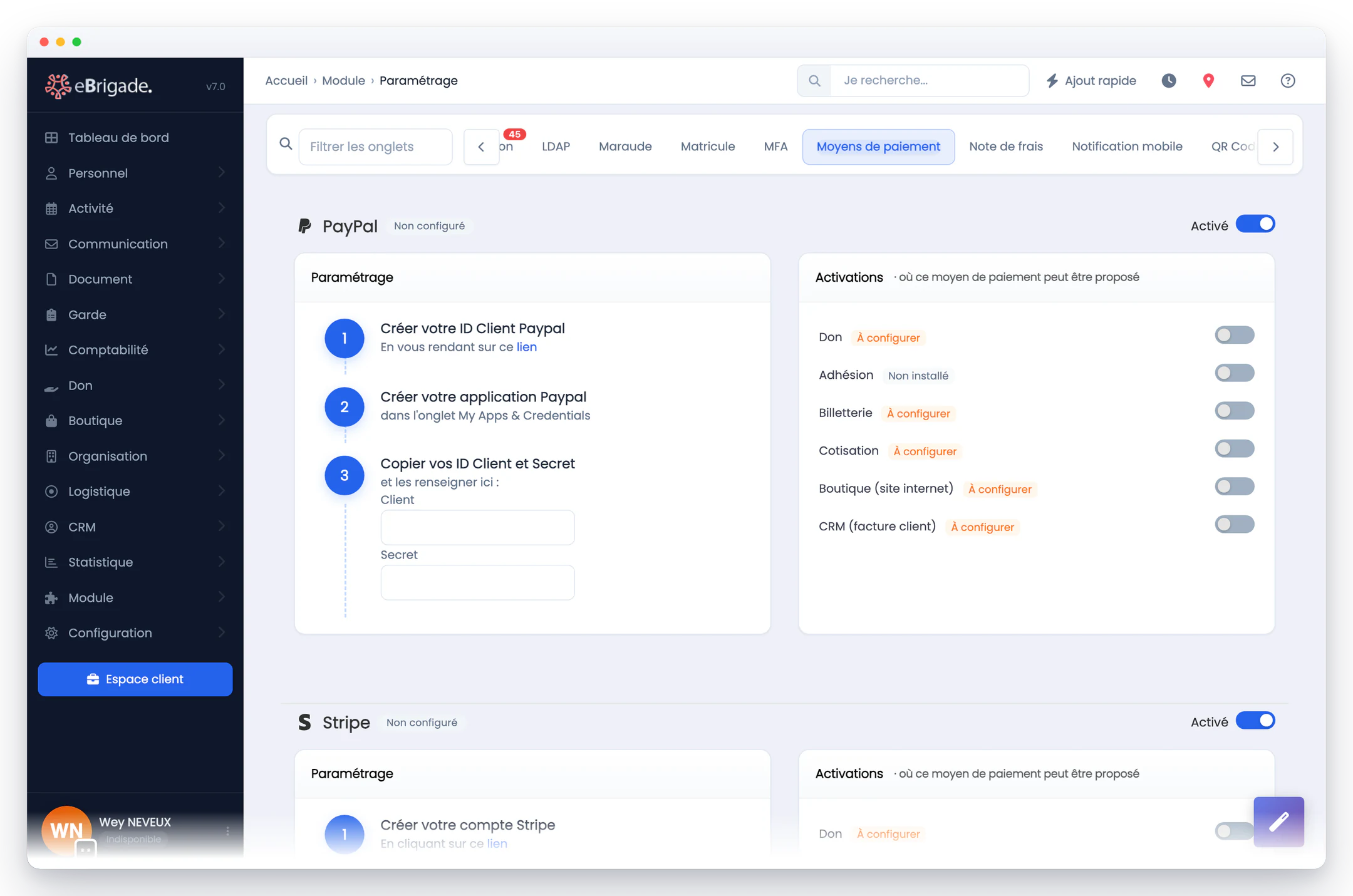 eBrigade — moyens de paiement : Stripe, PayPal et HelloAsso s'activent séparément, et chaque usage — don, adhésion, billetterie, cotisation, boutique, facture — choisit celui qu'il propose.