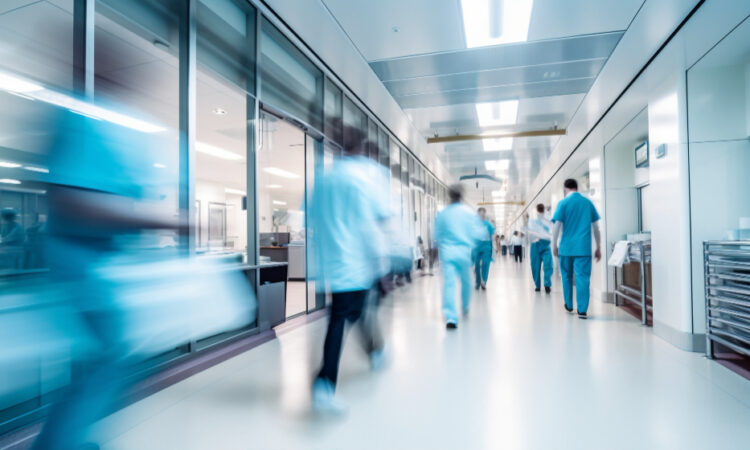 Établissements de santé : gérer vacataires et remplaçants