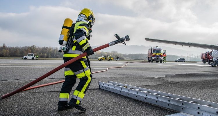 Les services de sauvetage et de lutte contre l’incendie des aéronefs sur les aérodromes (SSLIA)