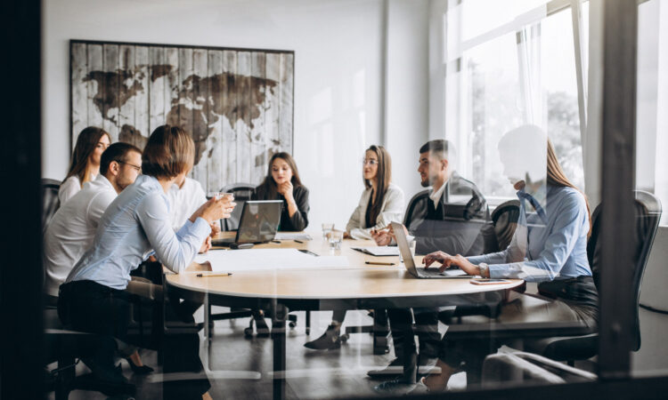 Top 5 des logiciels de gestion RH pour PME et associations en 2025