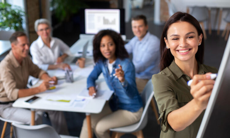 Logiciel gestion formateurs vacataires : planifiez vos sessions et automatisez vos suivis